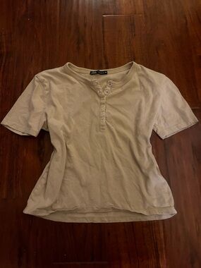 Y2K Zara Beige Snap-Front Short Sleeve Henley